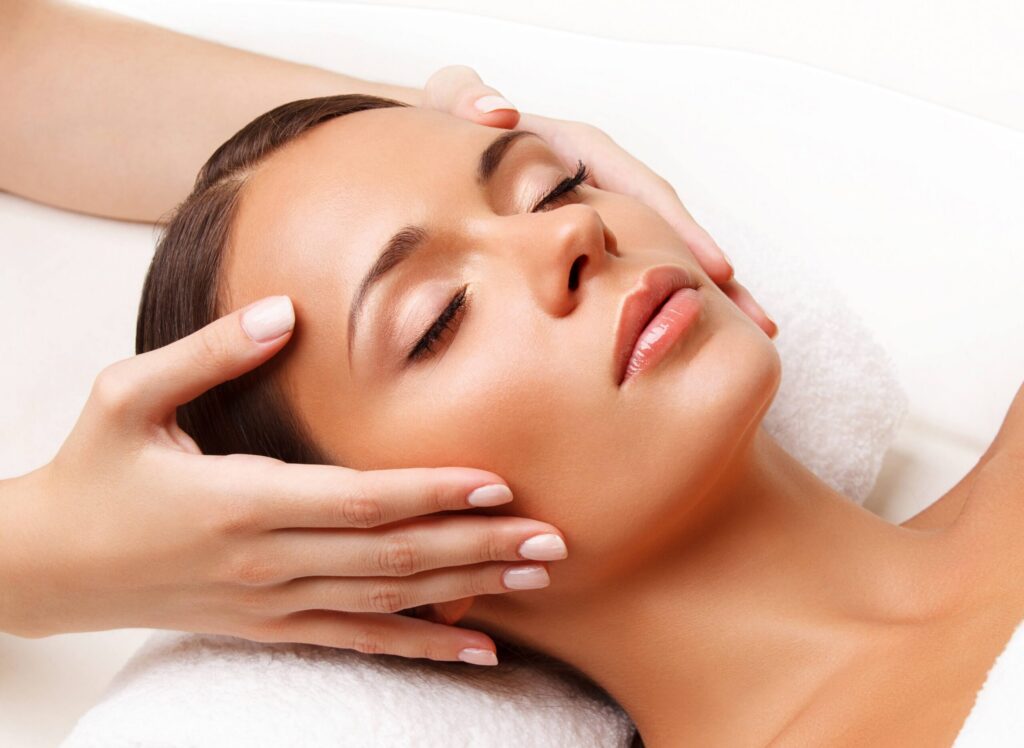 Thérapie Faciale Décongestion & Drainage